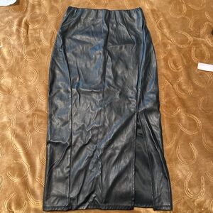 Elegant Black Maxi Leather Skirt